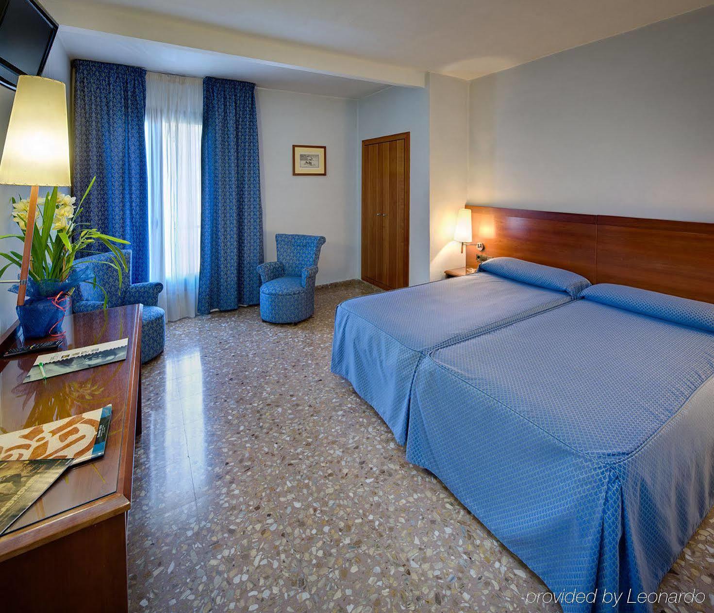 Hotel Civera Teruel Ruang foto